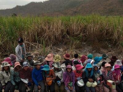 Cambodia_villagers-protest-PPSugar-ANZ_NicolasAxelrodThomasCristofoletti_1200_800
