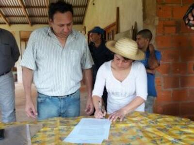 firma-comodato-300x225