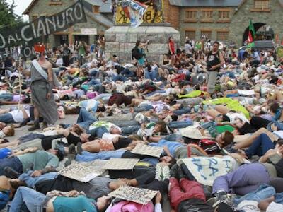 Impactante movilización contra el uso de cianuro