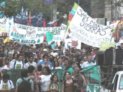 Marcha masiva para exigirle a De la Sota la emergencia ambiental