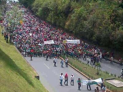 Mas_de_10.000_indigenas_marchan_en_apoyo_al_paro_agrario_large