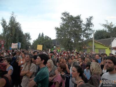 masiva marcha en el Bolson