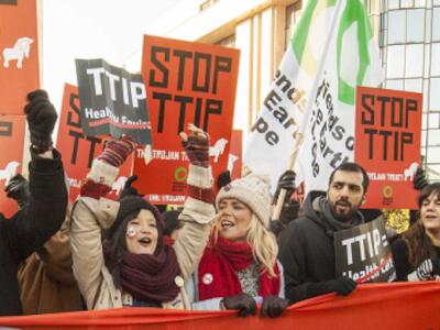 stop_ttip_0_1