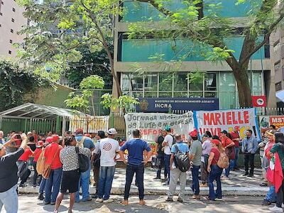 Brasil. MST exige avances en reforma agraria en protesta en sede del Incra en Sao Paulo