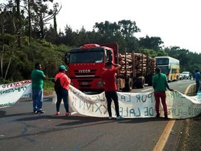 Foto: Manifestación contra la multinacional Arauco, en Argentina. Foto: Productores Independientes de Piray (PIP)