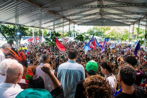 COP 30: ¡Más de 70.000 personas asisten a la Cumbre de los Pueblos en Belém, rechazando 30 años de lavado de imagen verde!